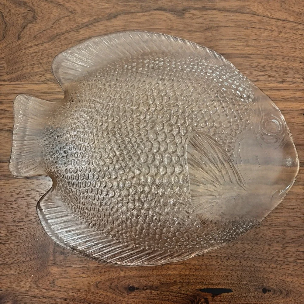 Fish Shaped Plates 